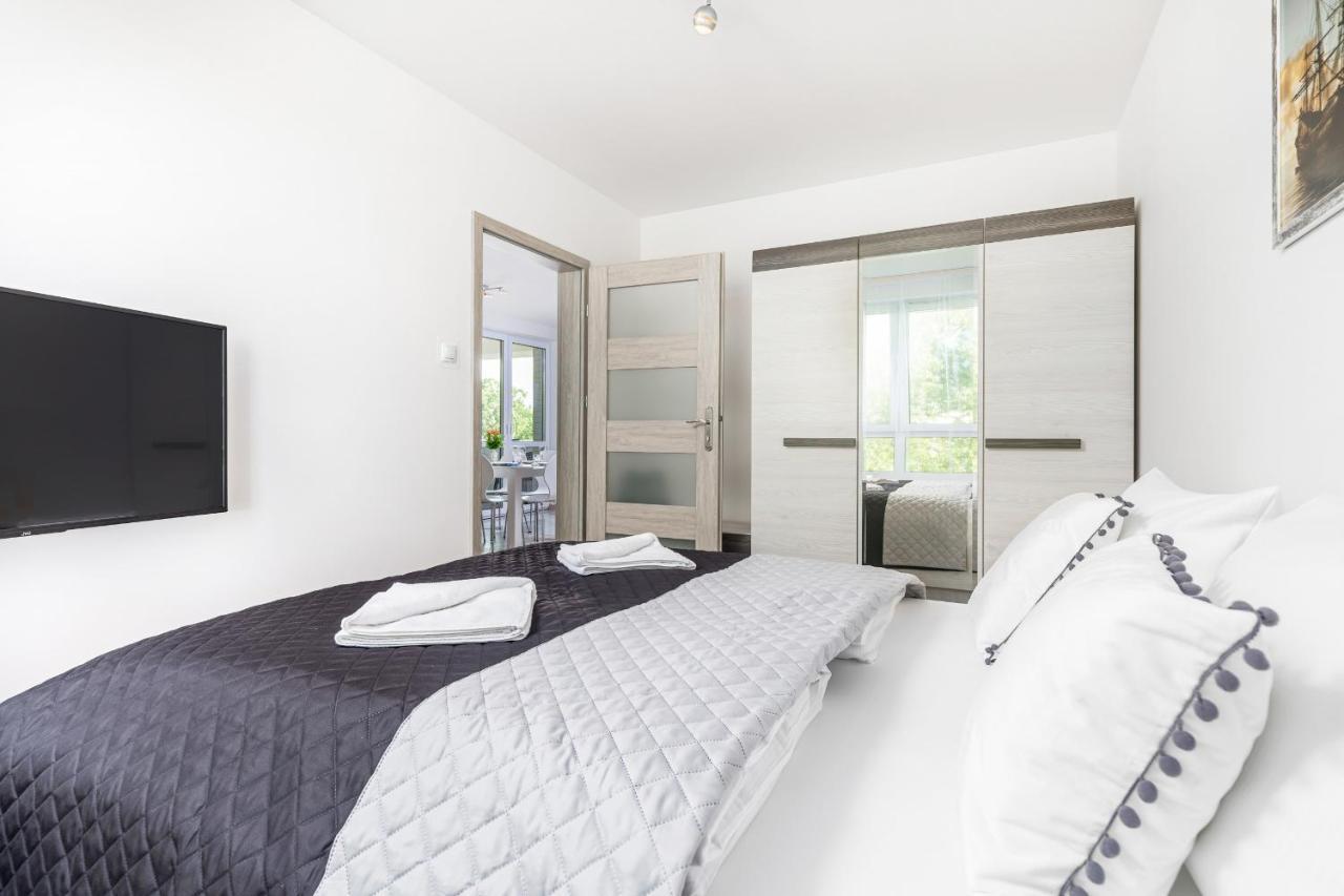 Apartament Deluxe Platany C38 By Renters Apartment Kolobrzeg Exterior photo