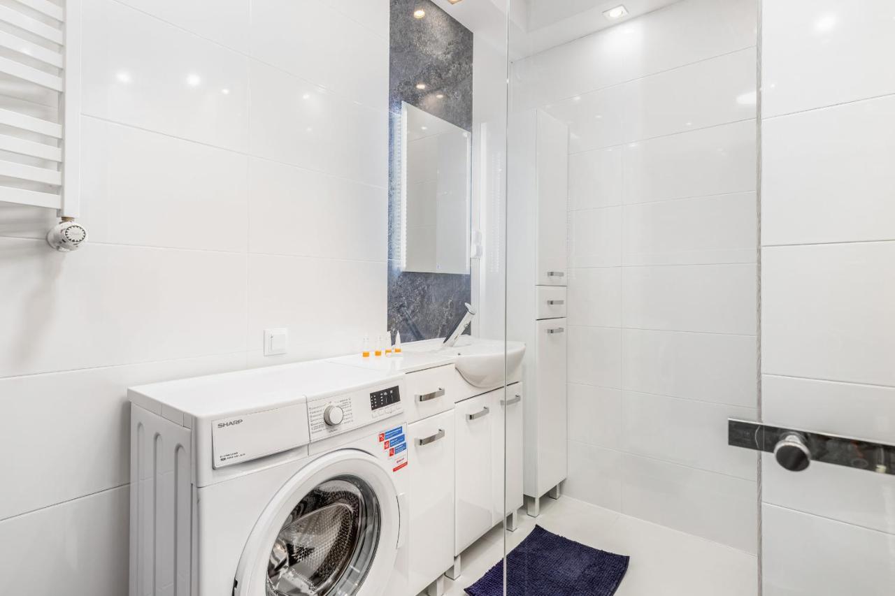 Apartament Deluxe Platany C38 By Renters Apartment Kolobrzeg Exterior photo